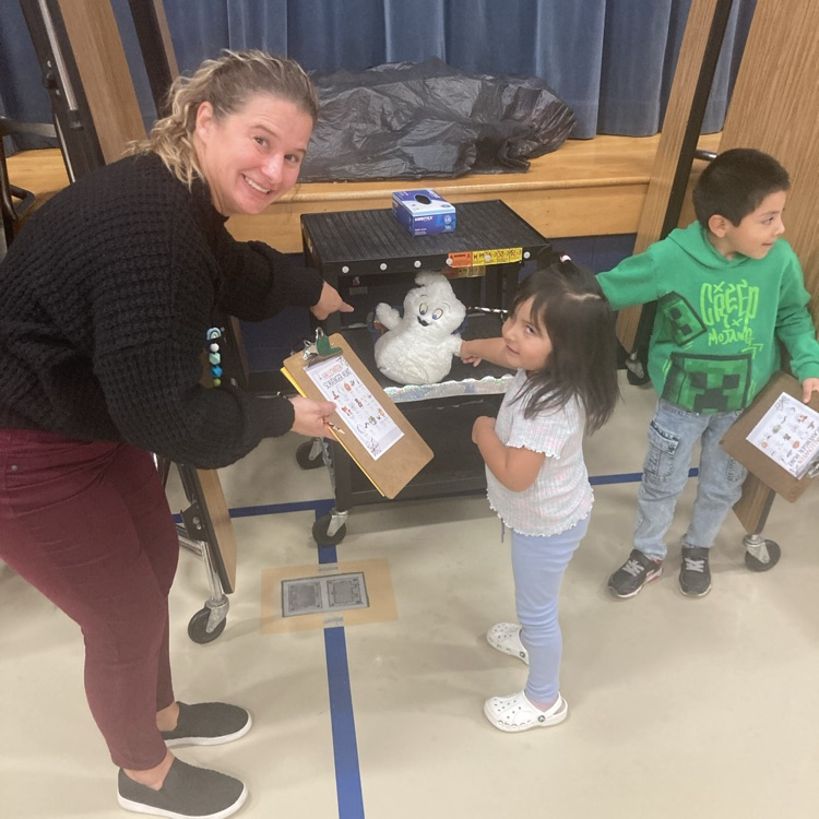 Celebrating the love for reading at Title I Night at ACES!