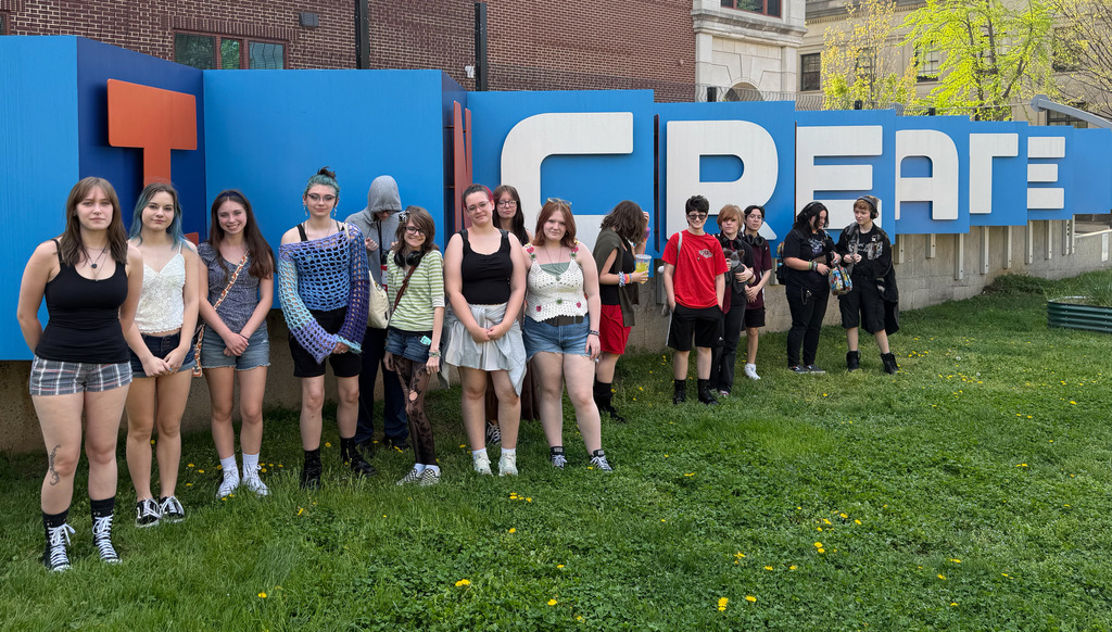 National Art Honor Society Hosting Paint Night