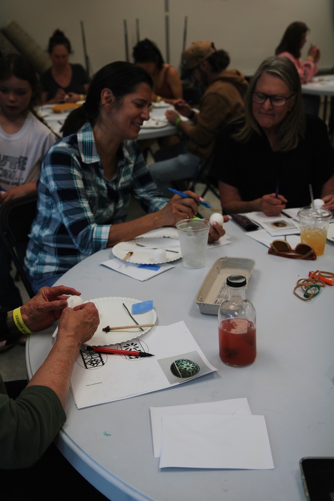 photo of an easter egg decorating class