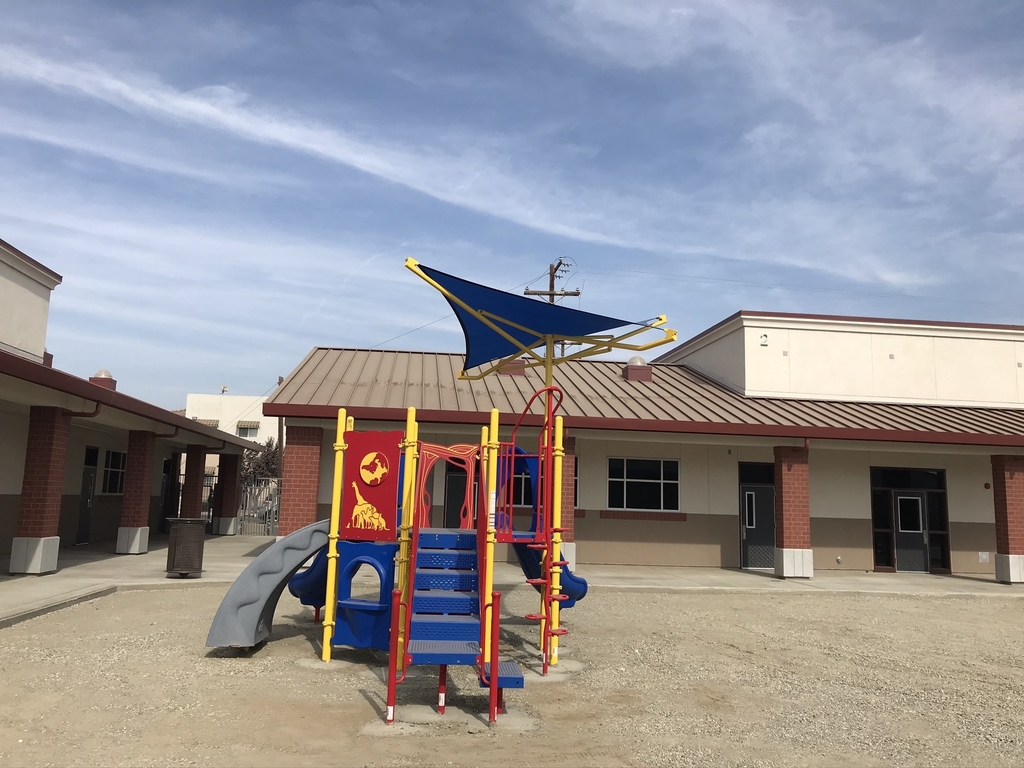 Kindergarten play structure 