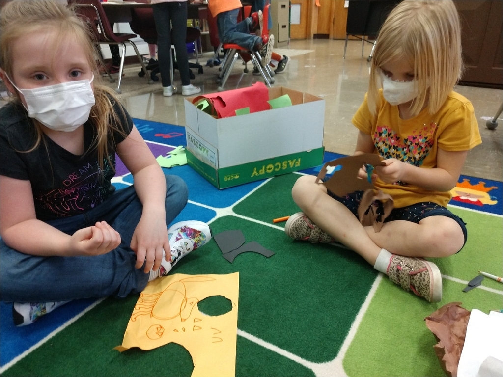 Working together to make a fox and woodchuck for the forest.