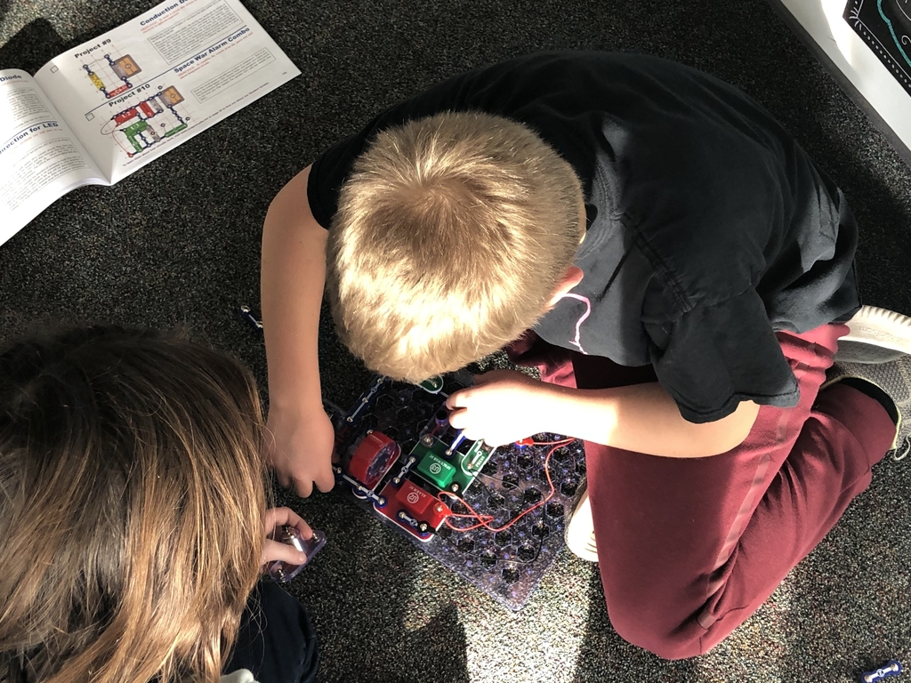 Practicing making closed circuits