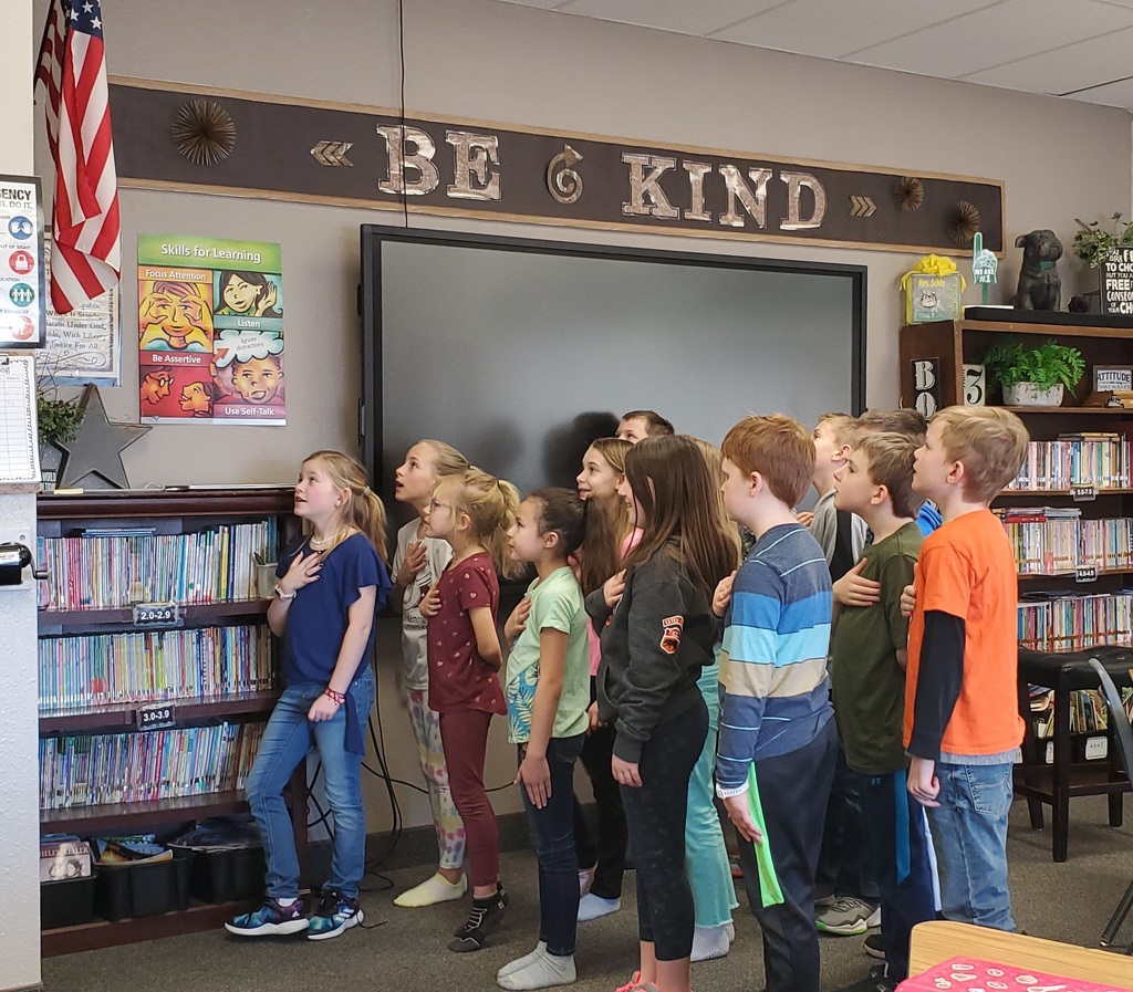 3rd graders saying pledge