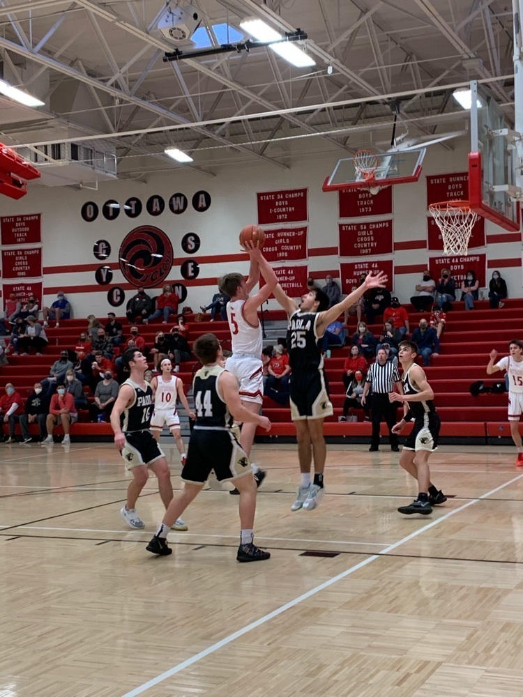 boys playing basketball