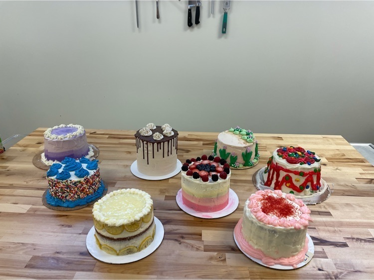 Chiffon cakes with buttercream frosting 