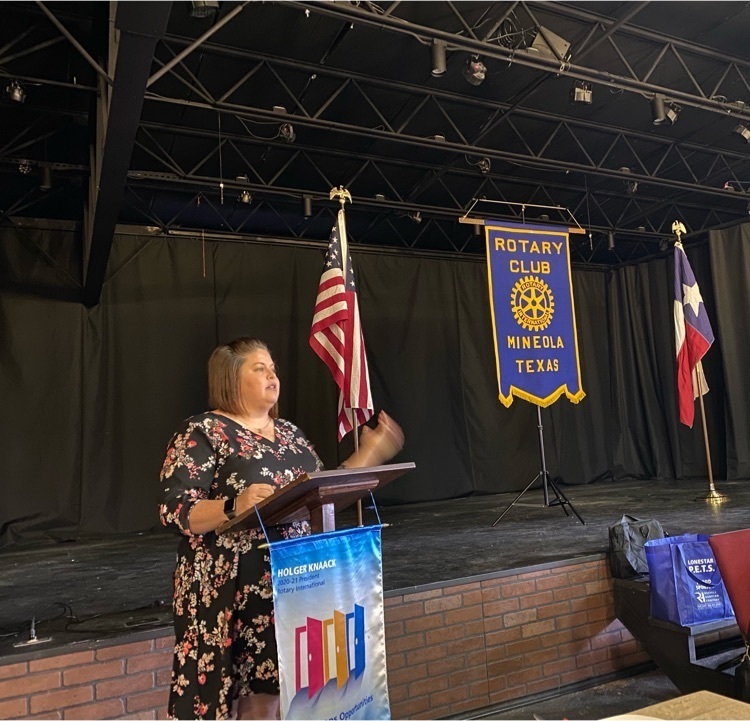 Mrs. Gonzalez Speaking to Rotary Club 