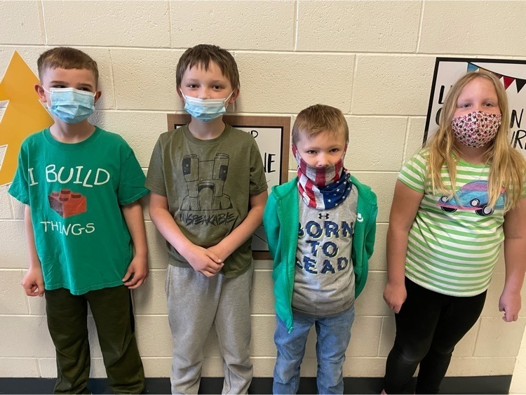 1st graders wearing green