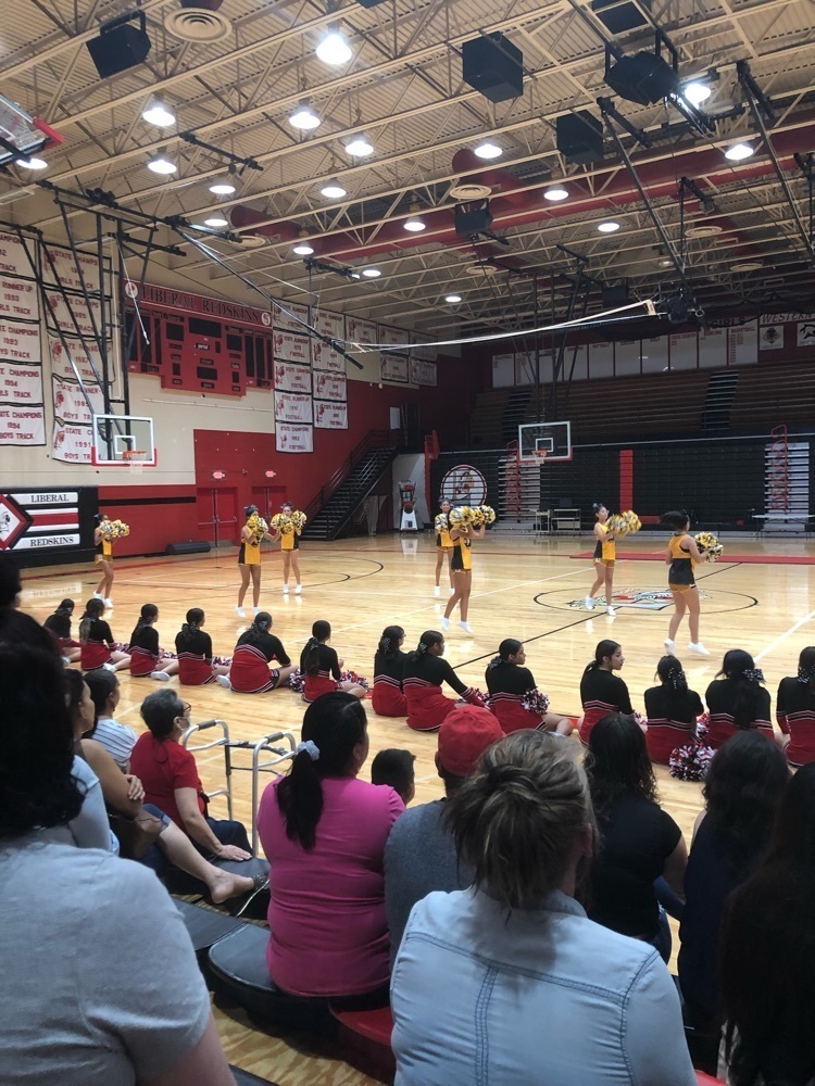 Talented cheerleaders!!