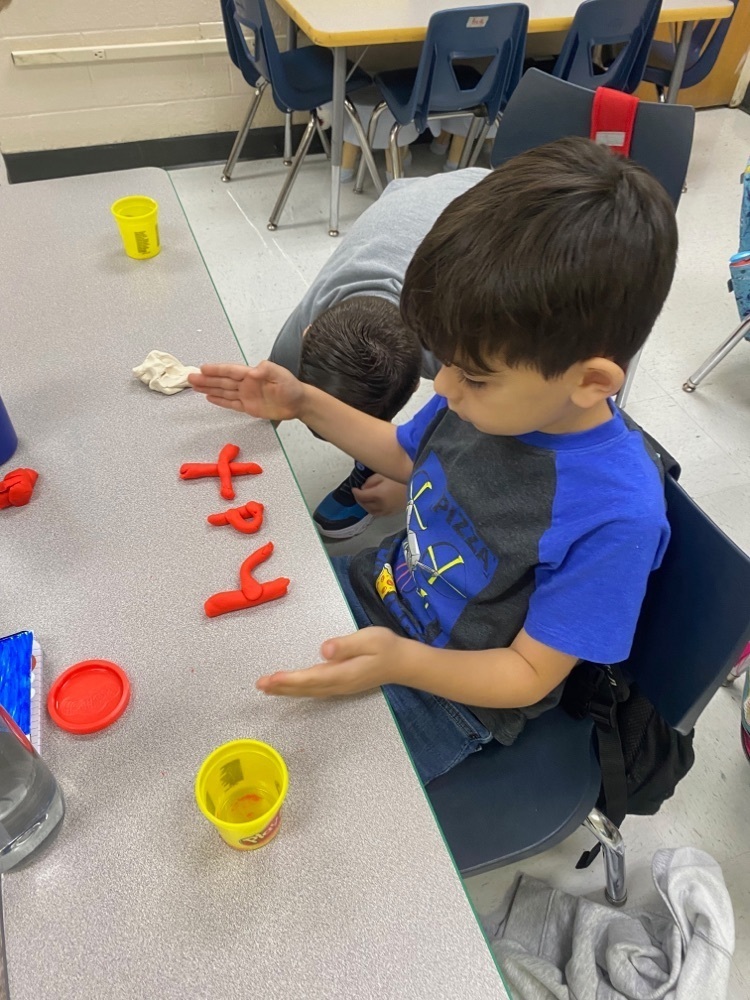 Ureste’s Class with Play Dough 