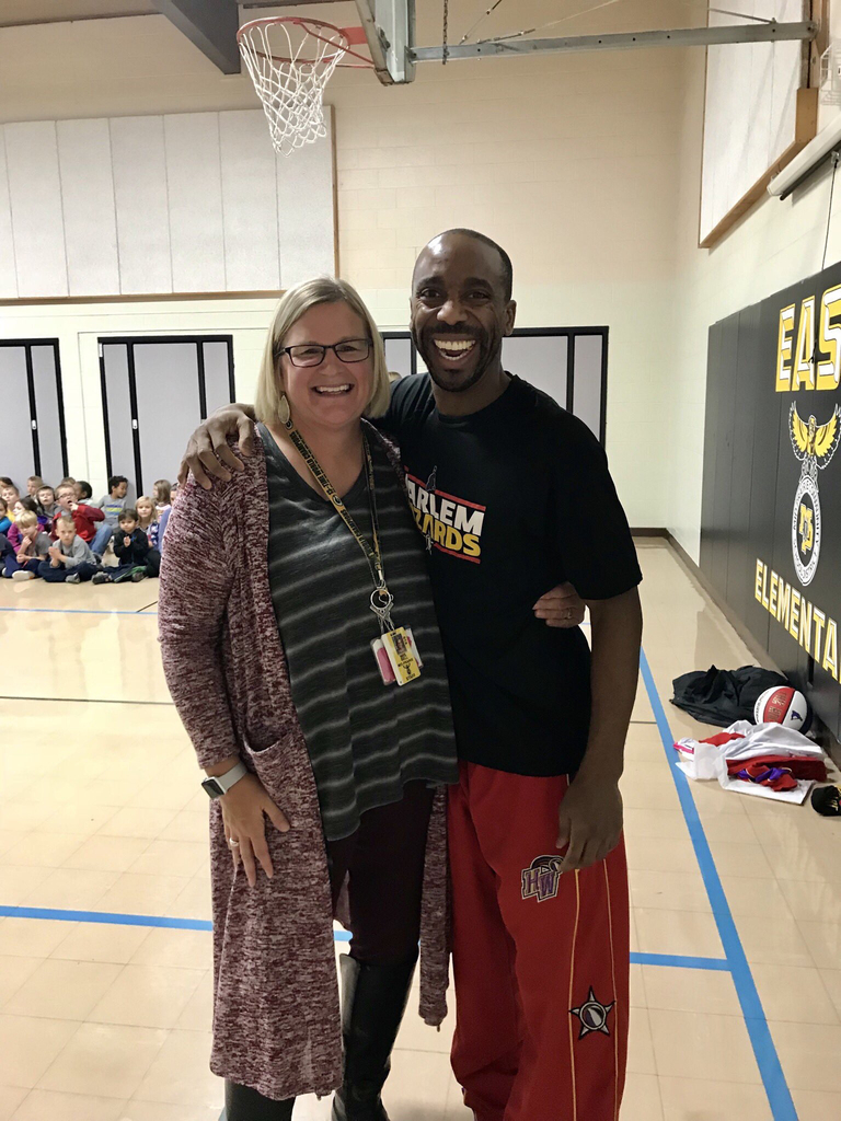 Harlem Wizards Basketball Player King Arthur message was a hit! Work hard! Listen! Pay attention! Follow directions! Love one another! Thanks for the special “Surprise & Delight”! It was fun. ❤️🏀📚#mphawks