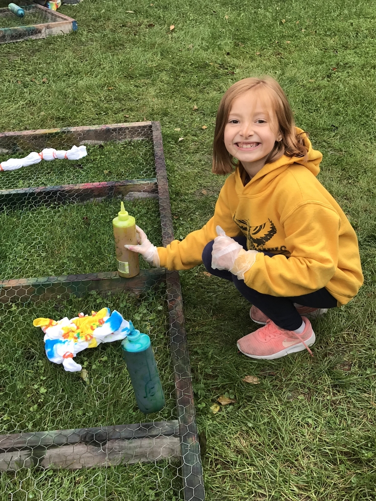 Having fun making our MP East Elementary Annual Tie Dye t-shirts despite the rainy, cold weather! ❤️#mphawks