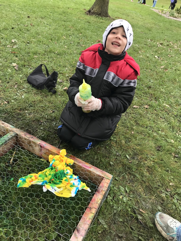 Having fun making our MP East Elementary Annual Tie Dye t-shirts despite the rainy, cold weather! ❤️#mphawks