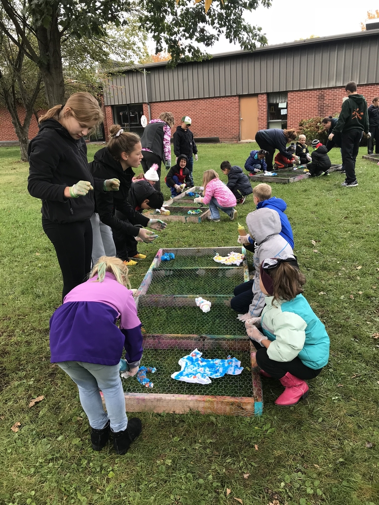 Having fun making our MP East Elementary Annual Tie Dye t-shirts despite the rainy, cold weather! ❤️#mphawks