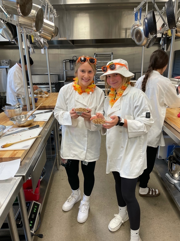 students with apple crisp