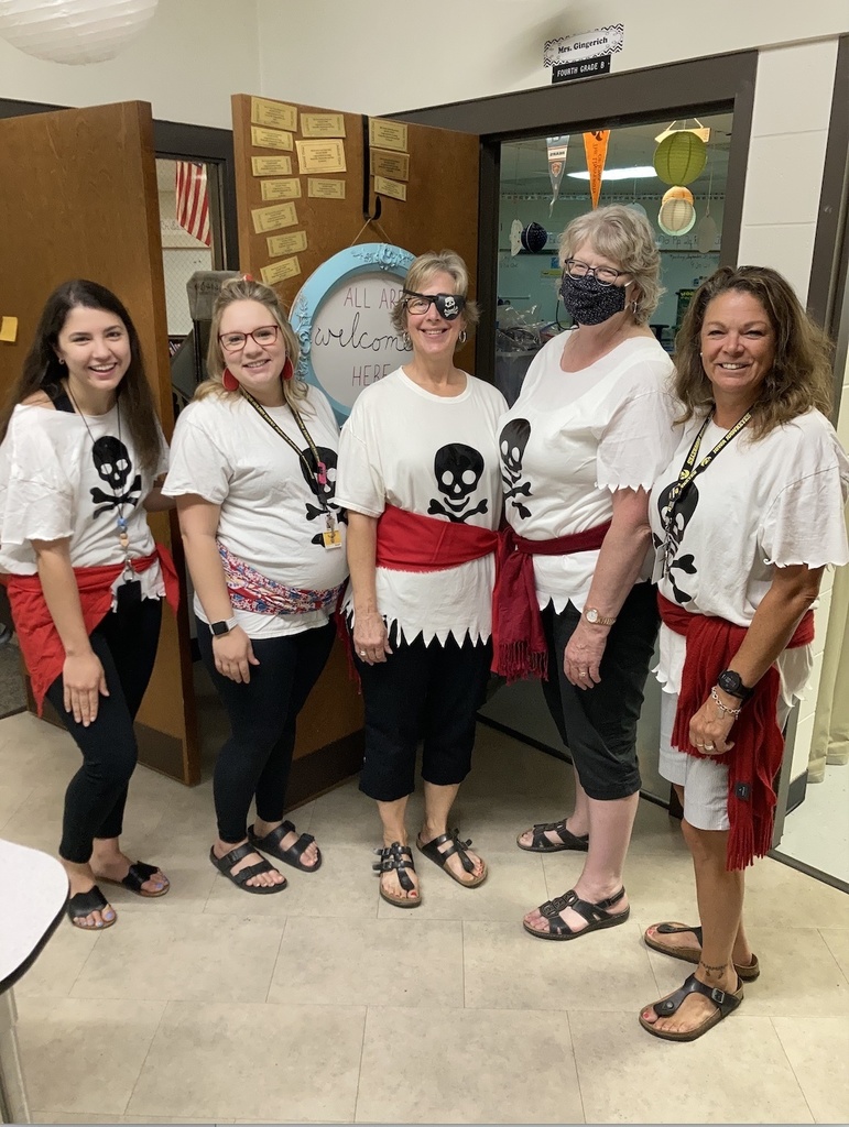 teachers dressed as pirates