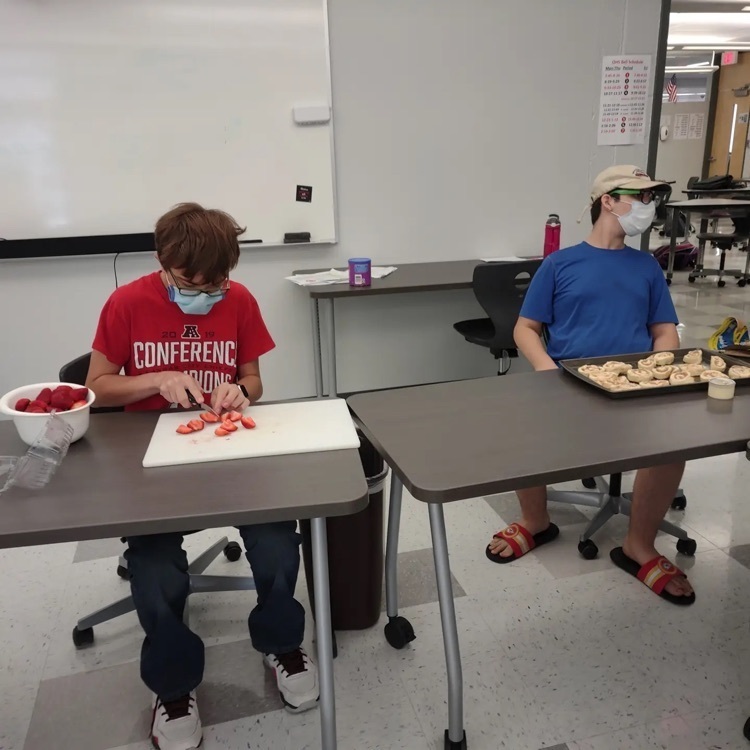students preparing a meal 