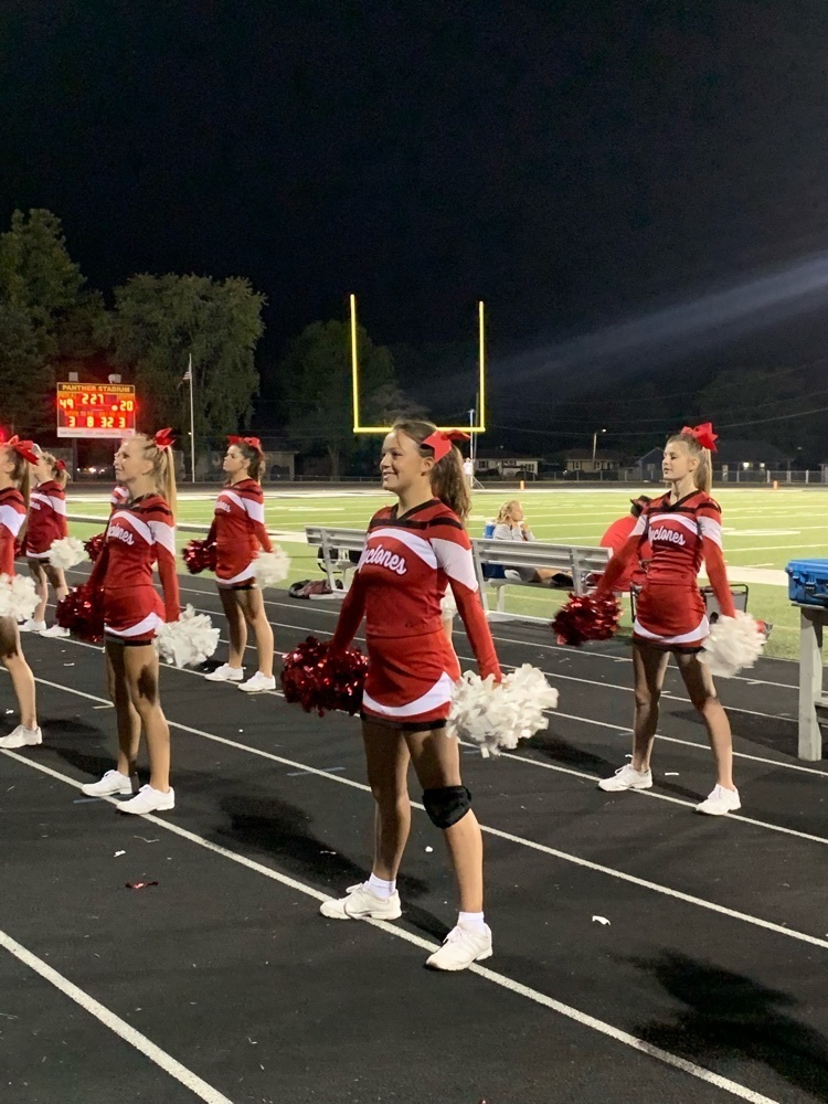 girls cheering 