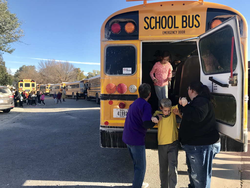 MP East Elementary Annual Bus Expectations and Evacuation Drill with classroom teachers, bus drivers and MP Transportation Director, Teresa Hartley working together to educate our students during National Bus Safety Week. 💛🚌🖤#mphawks