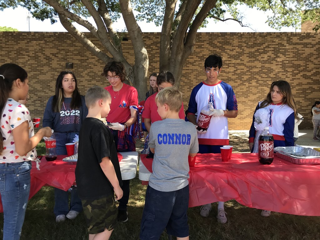 Social Action Class Raises Money for First Responders