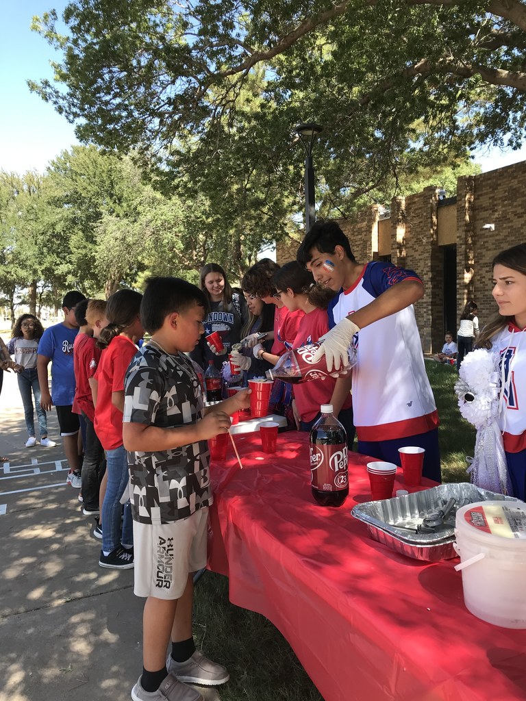 Social Action Class Raises Money for First Responders