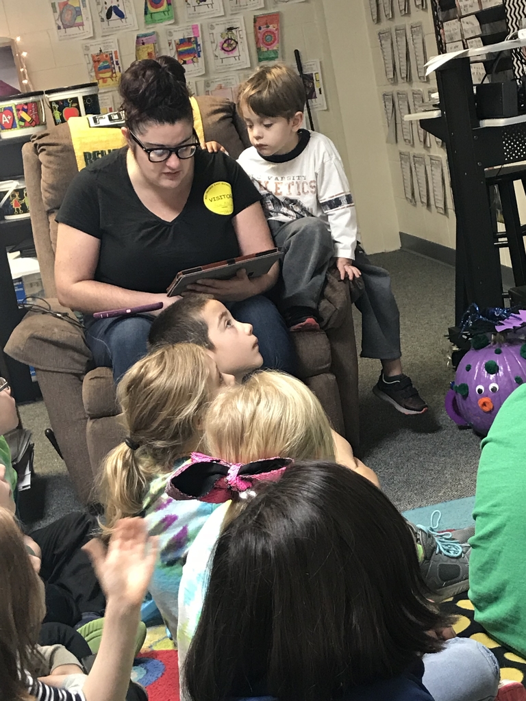 MP East Mrs. Bell’s 2nd Grade Star of the Week student brought his Mom to share the book, “The Great Katie Kate Explains Epilepsy” to educate all about his experiences with epilepsy. Each student was given a purple pumpkin to decorate their own Purple Pumpkin Project to help raise awareness. 💜 #epilepsymatters #mphawks