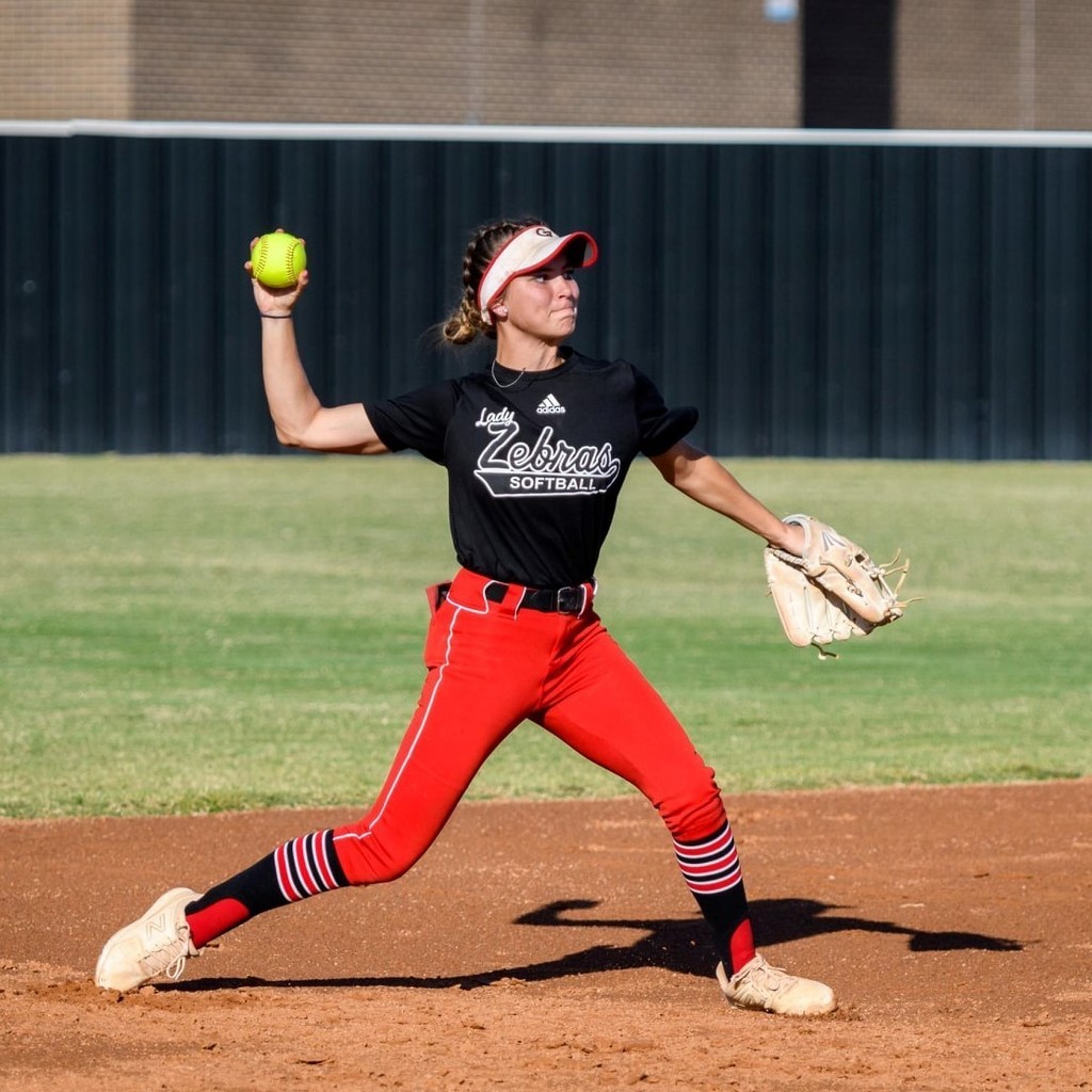 short stop throwing 