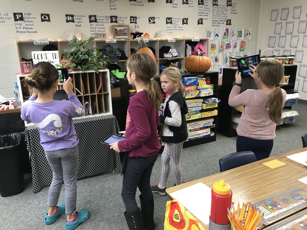 MP East 2nd Grade Photography KICk (Kids Interest Clubs) members learned how to use the iPad camera, about the rule of thirds, practiced taking pictures to tell our story! Stay tuned for their view from the camera lens. ❤️💻#mphawks