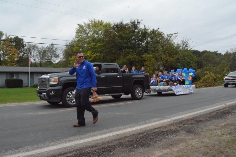 homecoming 2021 parade