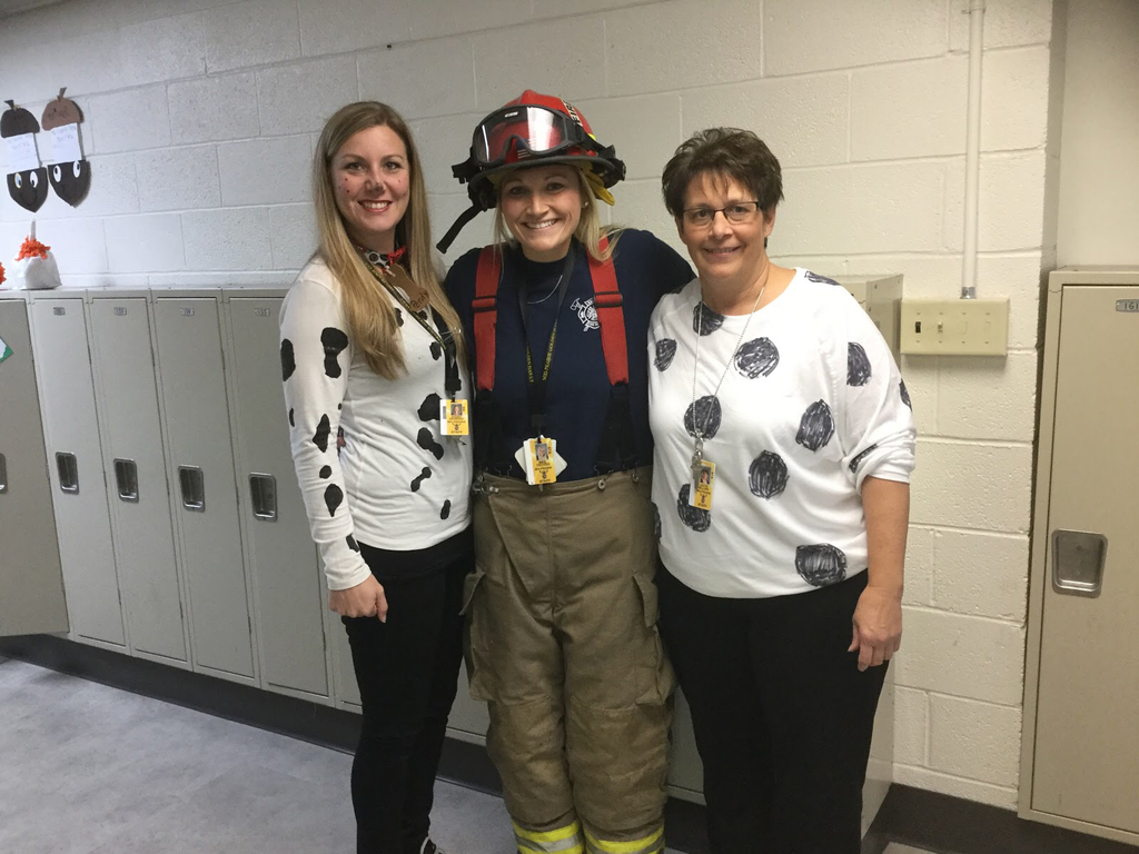 Wishing you a Happy Halloween from MP East Elementary Staff! 🎃#mphawks