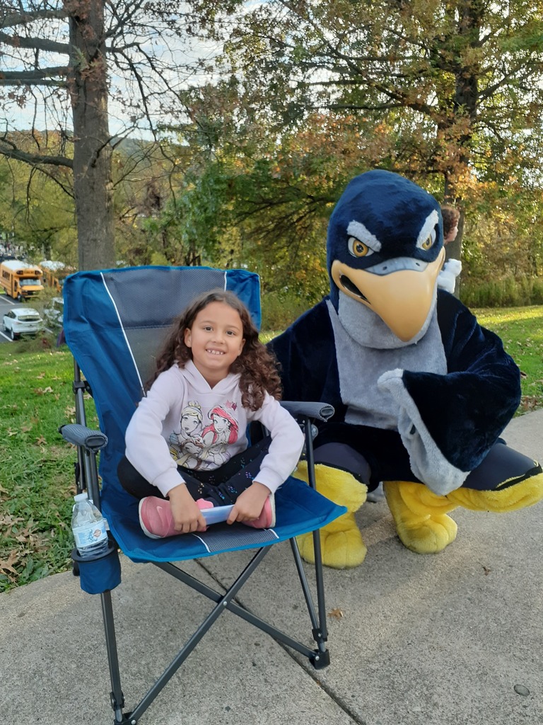 Tayah Robinson 1st Grade -Homecoming Parade