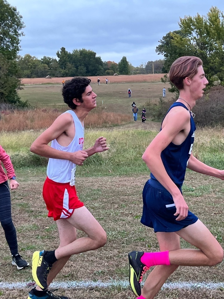 boys running 