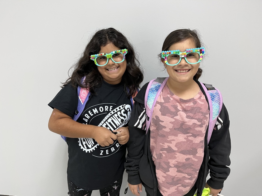 Red Ribbon Week 2021 - Glasses Day