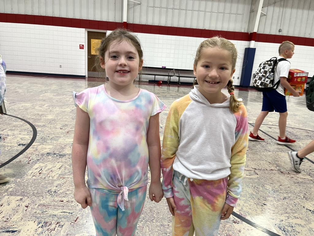 TWO GIRLS IN YELLOW TYE DIE