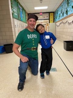 Look at this Kiddo!  He dressed up as me today.