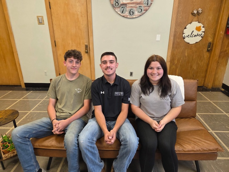 WBL students smile for a photo with WBL alumni