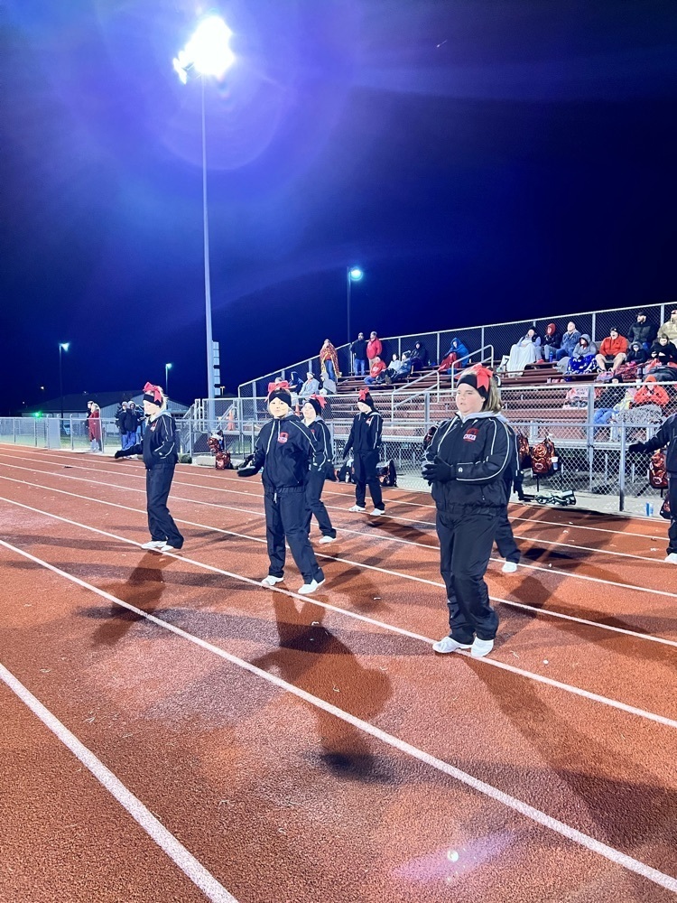 girls cheering