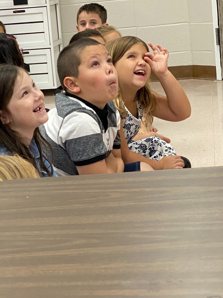 kids watching in amazement