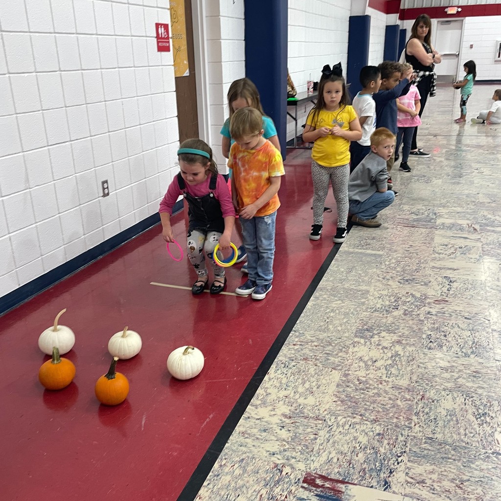 students playing ring toss