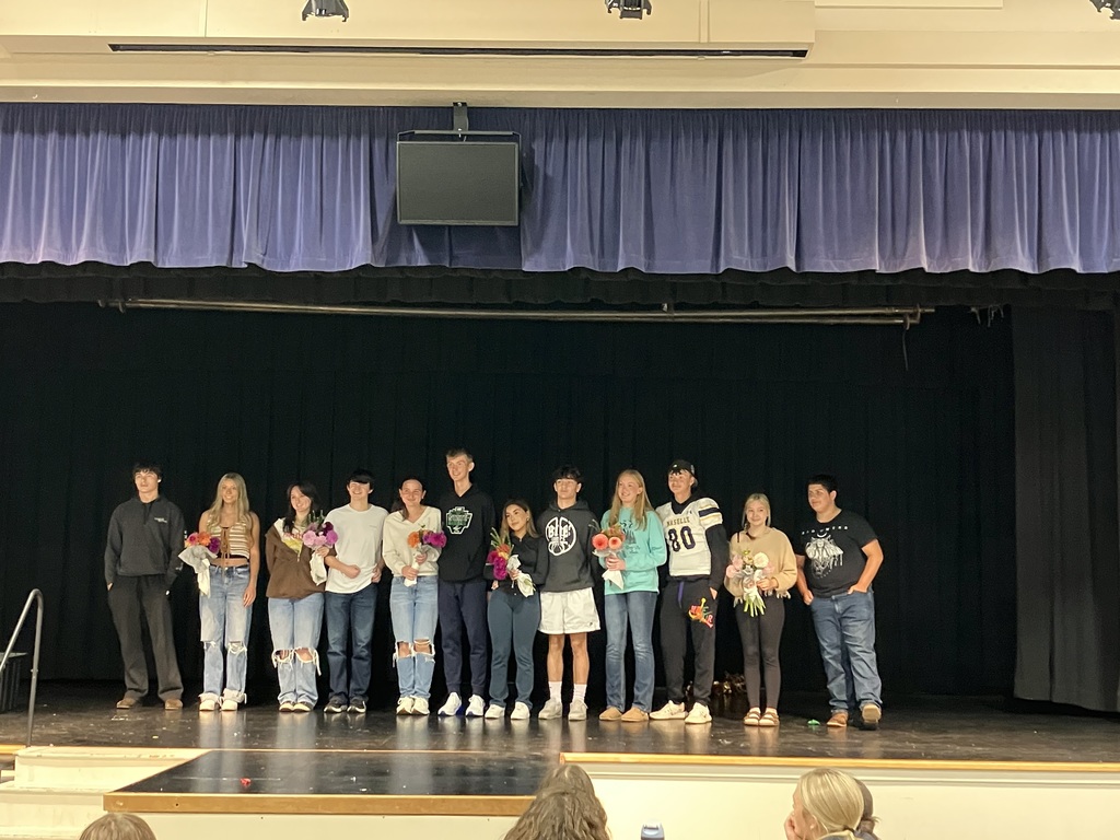 More pictures of the unveiling of next week's homecoming court. Congratulations!