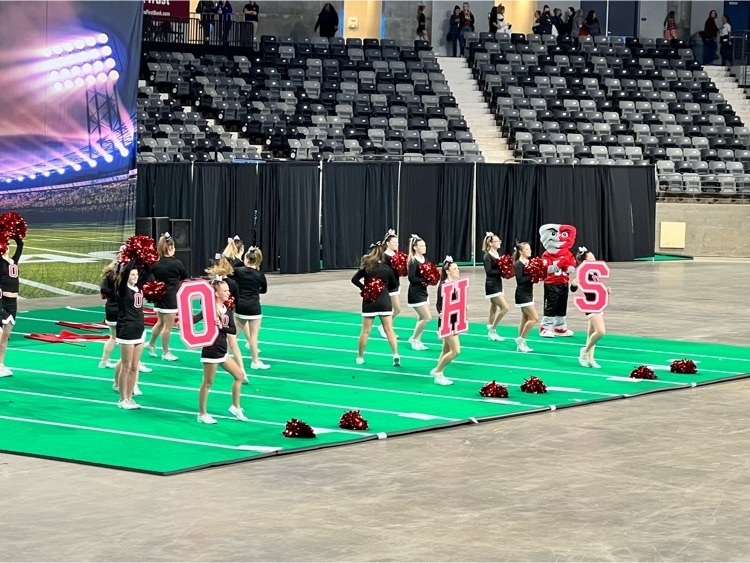 girls cheering 