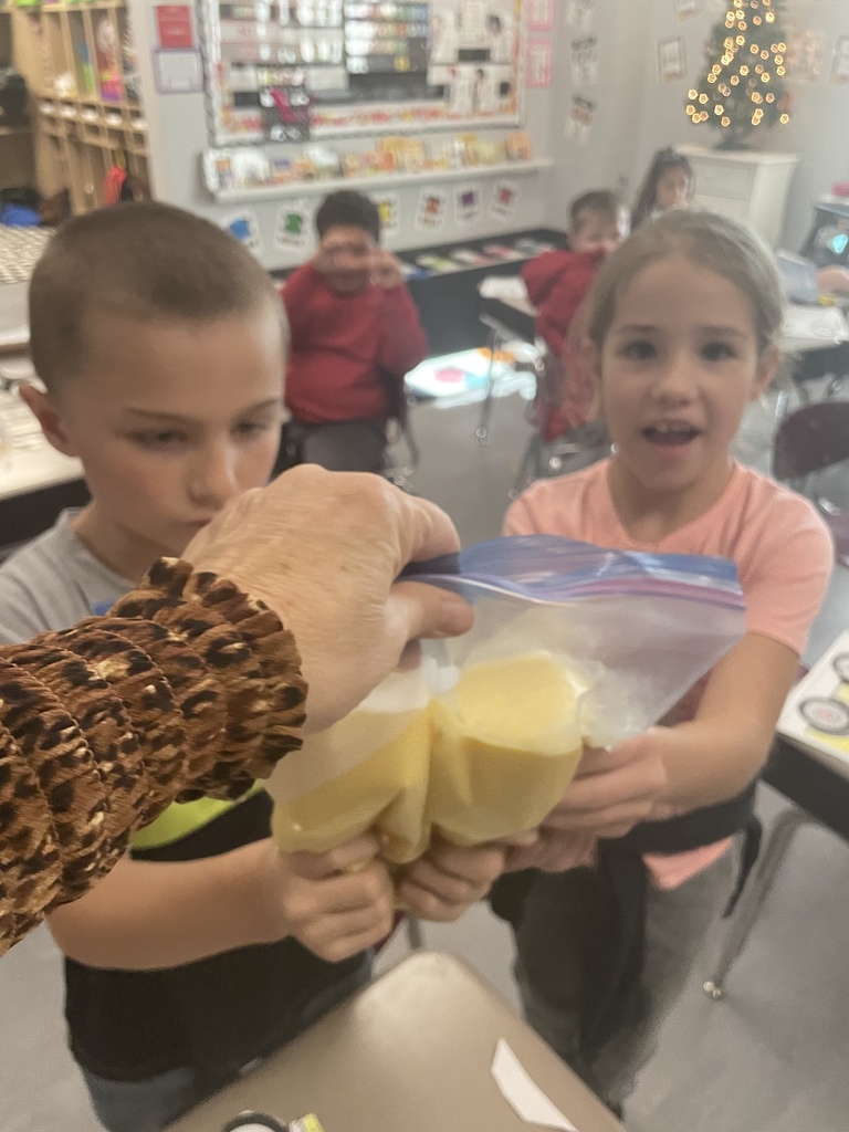 Mrs. Greggs Class making Pumpkin Pie