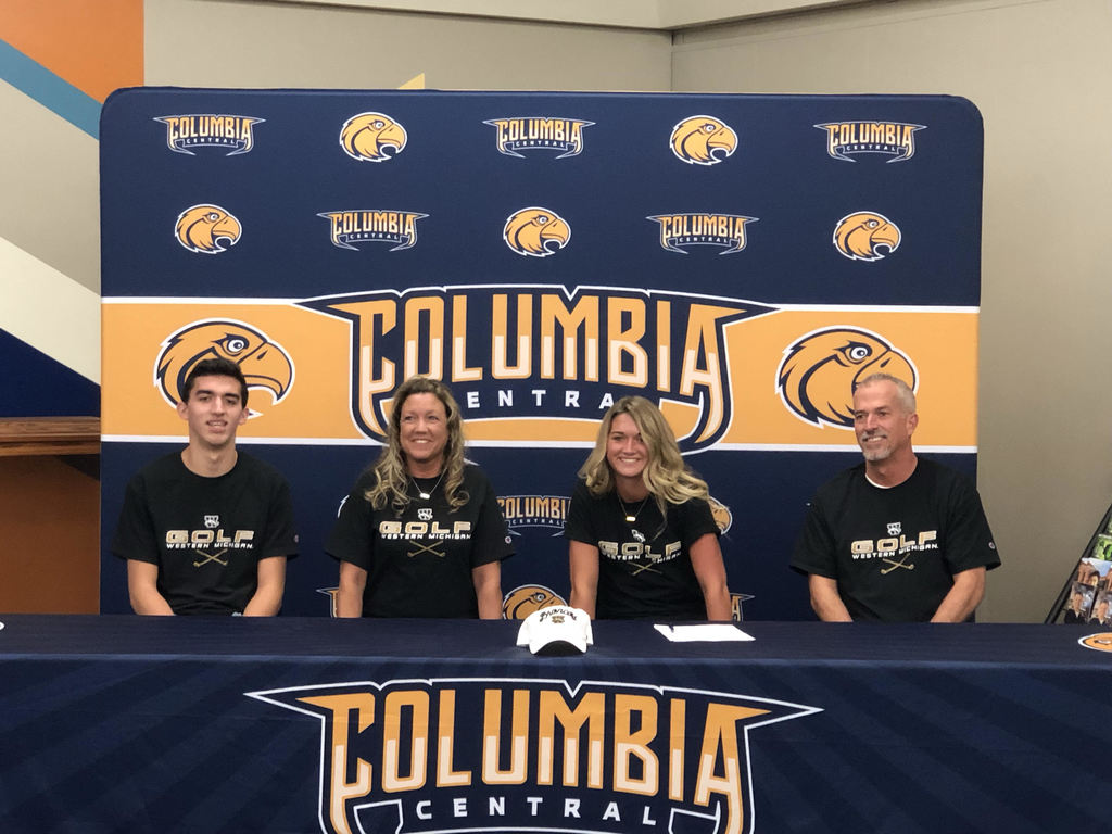 CCHS Golf Team Member Signs with Western Michigan University