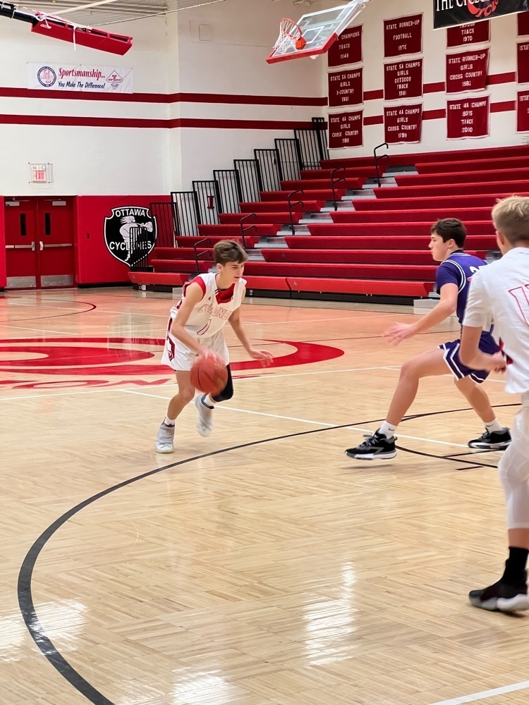 boys playing basketball 