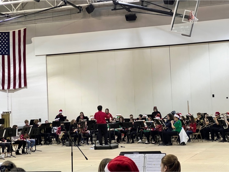 students playing in a band 