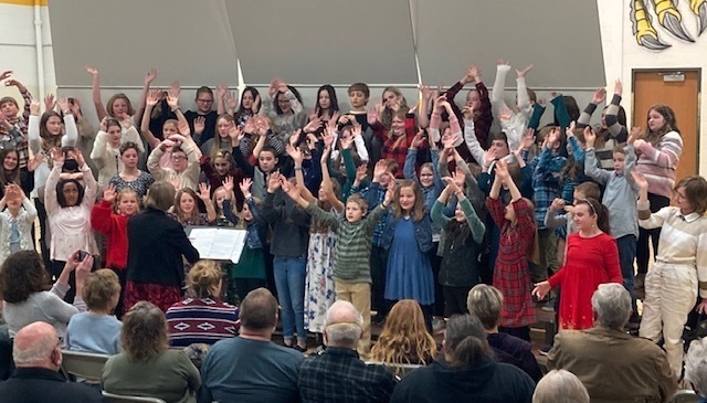 5/6 choir performing