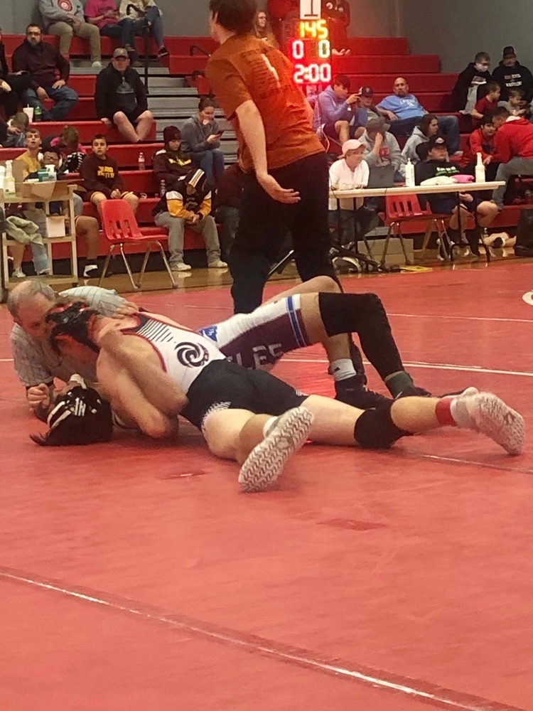boys wrestling