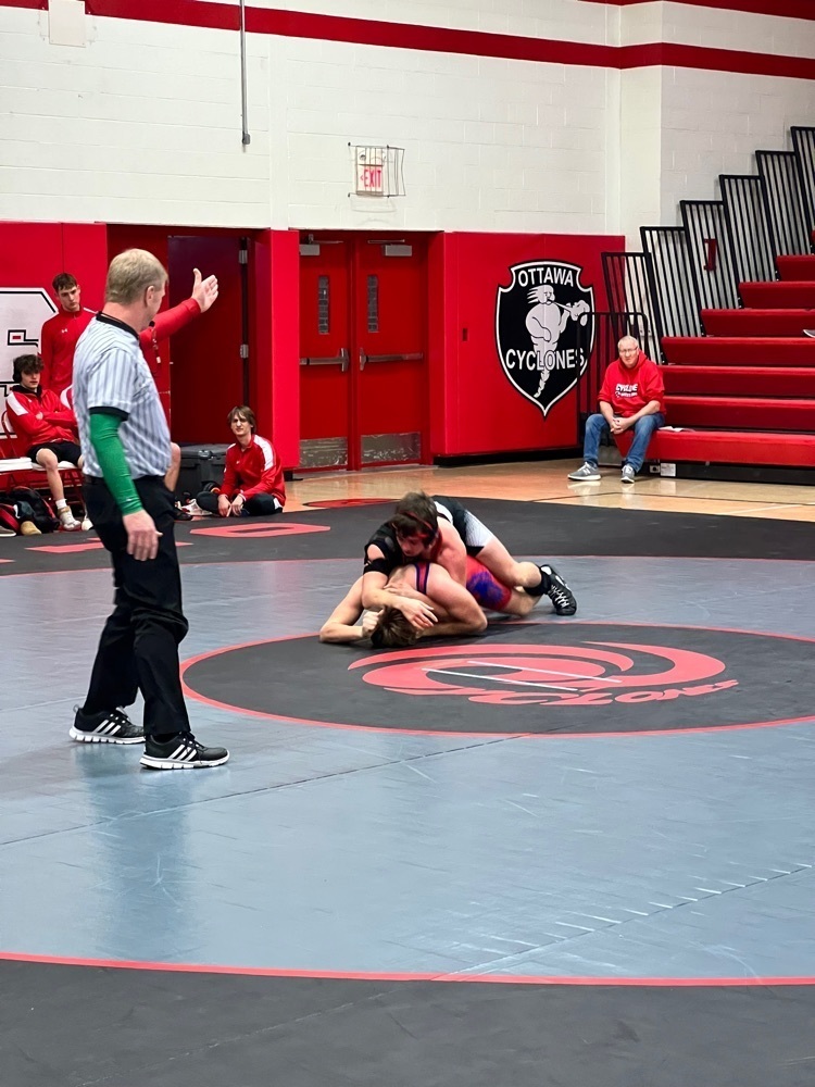 boys wrestling 