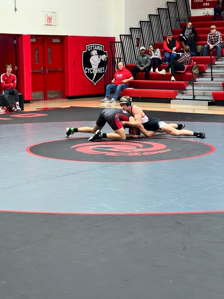 boys wrestling 