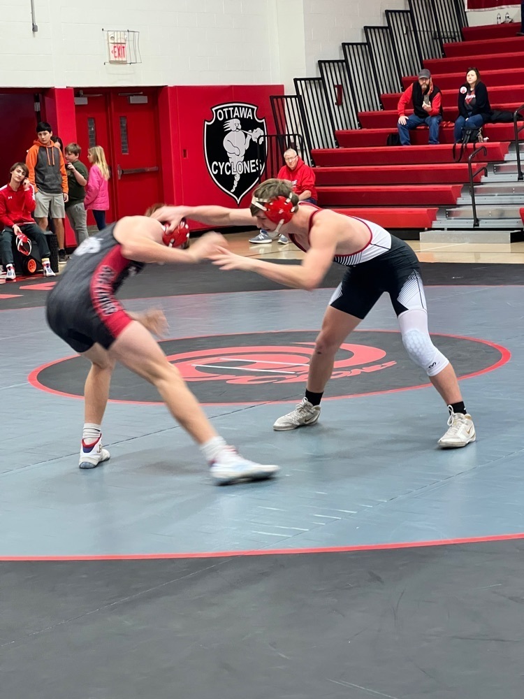 boys wrestling 