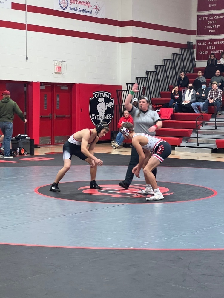 boys wrestling 